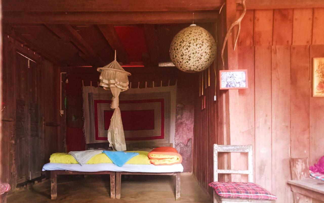 Shanta Ghar A Rustic Guesthouse Chitwan Exteriér fotografie