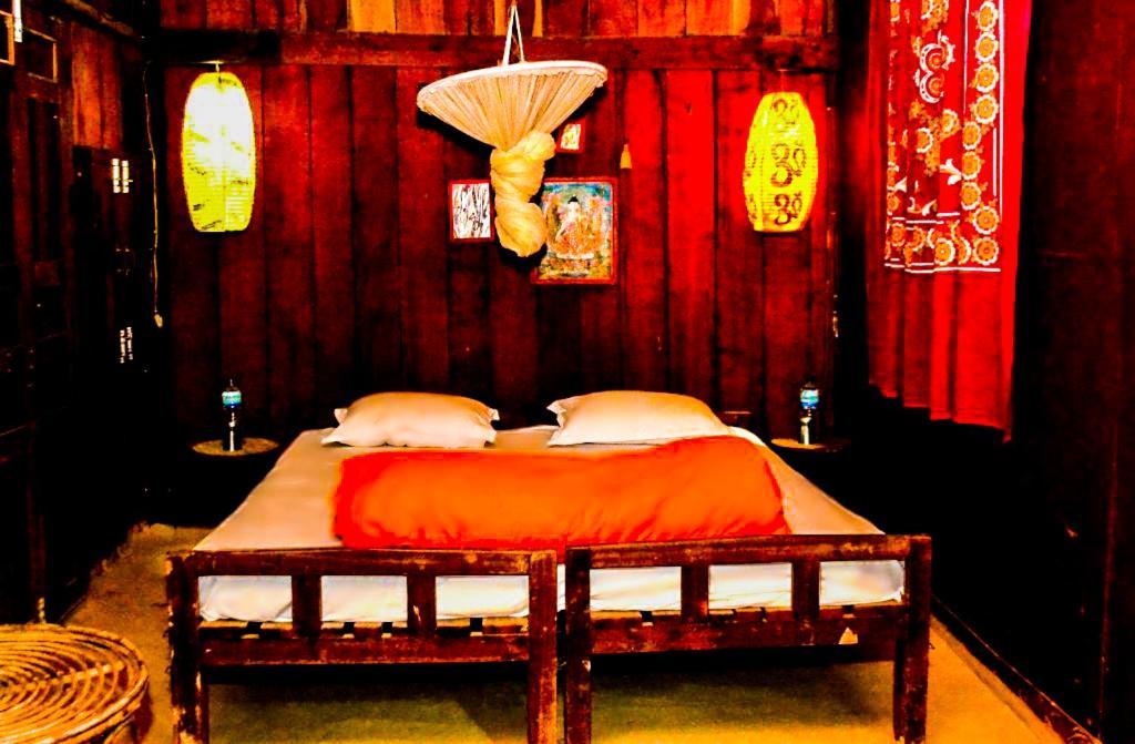Shanta Ghar A Rustic Guesthouse Chitwan Exteriér fotografie
